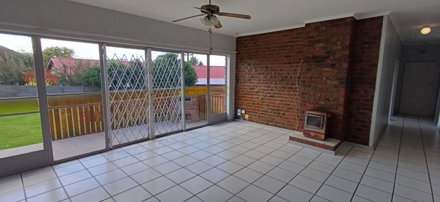 To Let 3 Bedroom Property for Rent in Morelig Free State